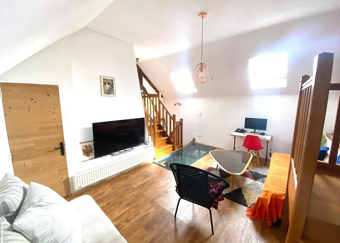 Ferienhaus Le De La Poussiniere - Vue - Calme - Grand Jardin